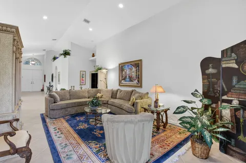 $595,000 | 10398 Gold Leaf Drive, Boynton Beach, FL 33437