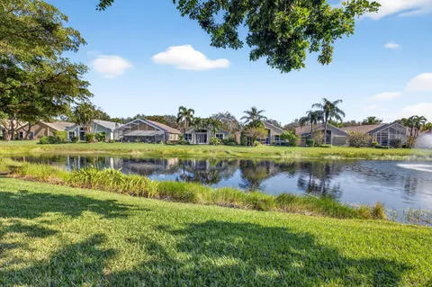 $595,000 | 10398 Gold Leaf Drive, Boynton Beach, FL 33437