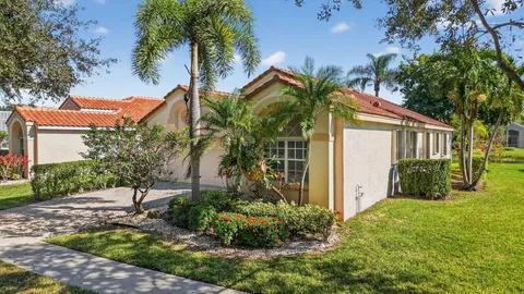 $595,000 | 10398 Gold Leaf Drive, Boynton Beach, FL 33437