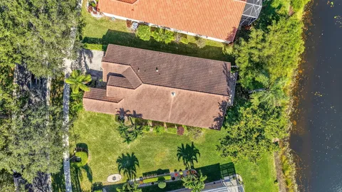 $595,000 | 10398 Gold Leaf Drive, Boynton Beach, FL 33437