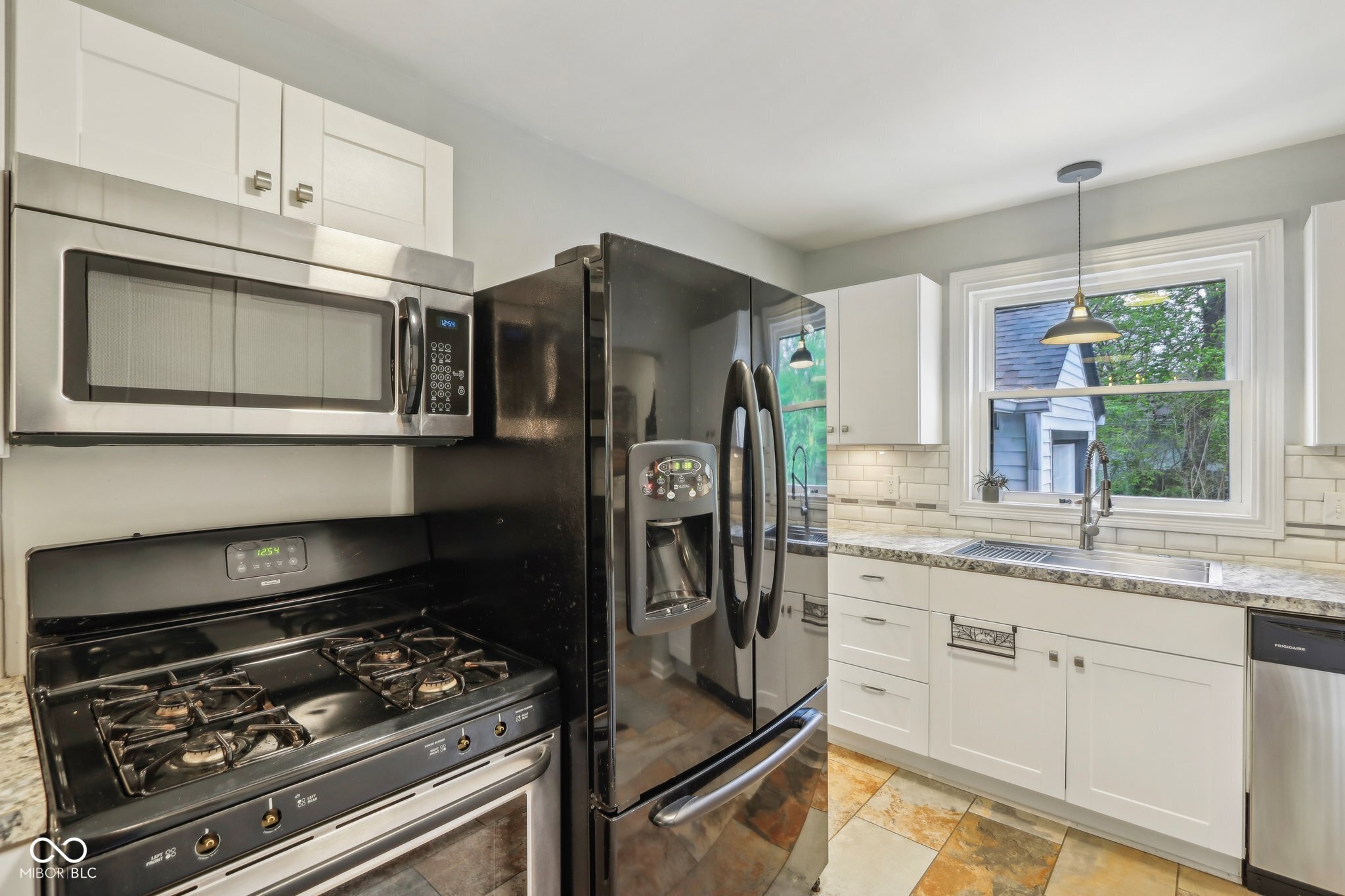 6481 Michigan Road Indianapolis, IN 46268 - Photo 16 of 41