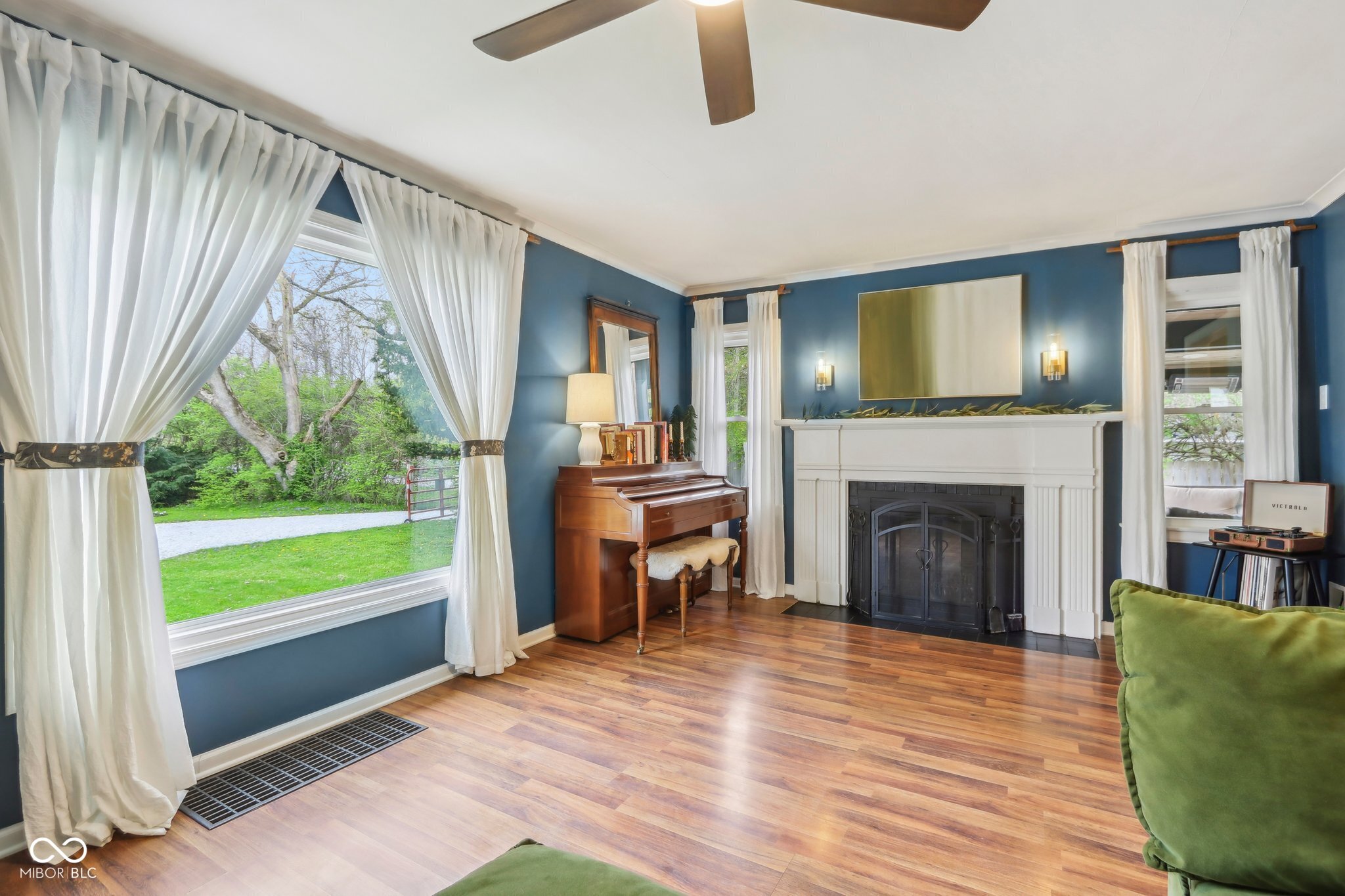 6481 Michigan Road Indianapolis, IN 46268 - Photo 8 of 41