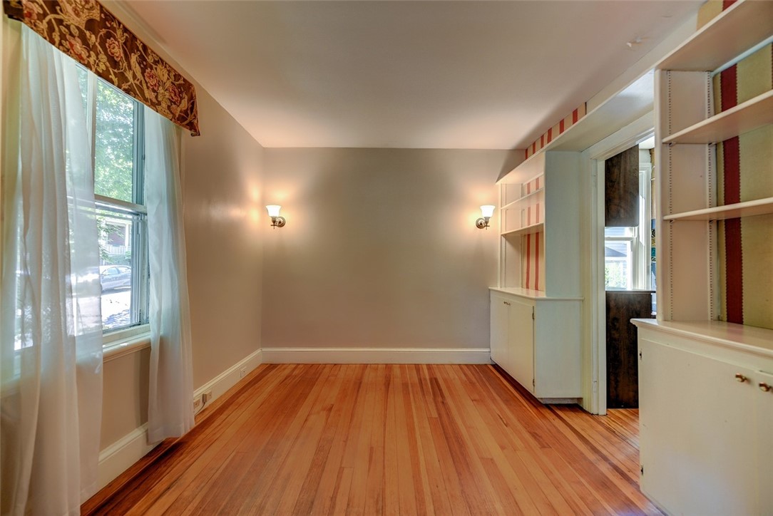 28 Creighton Street Providence, RI 02906 - Photo 14 of 48