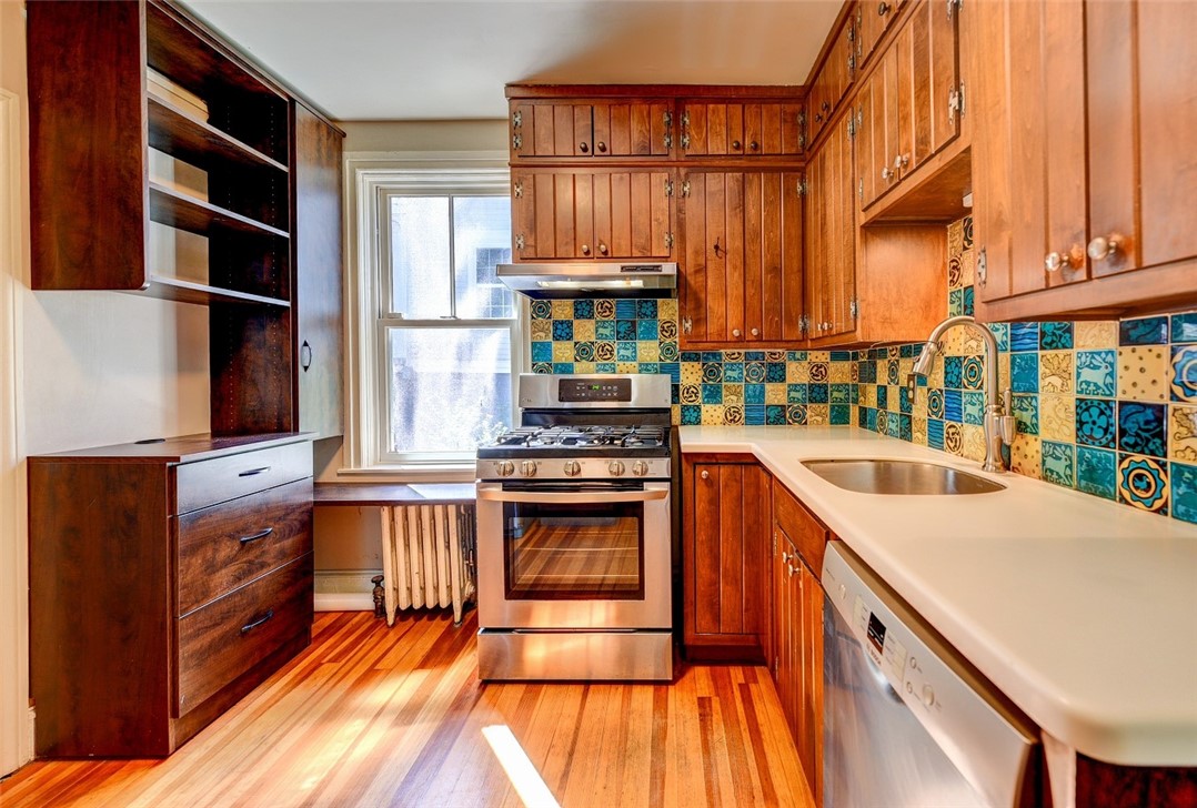 28 Creighton Street Providence, RI 02906 - Photo 17 of 48
