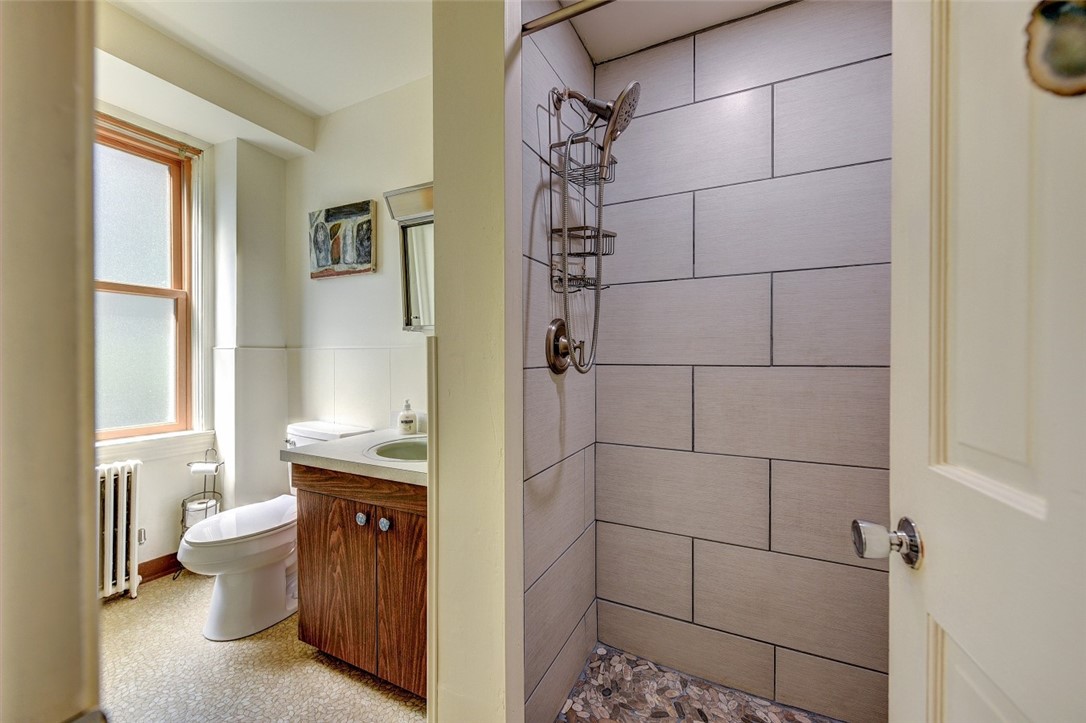 28 Creighton Street Providence, RI 02906 - Photo 20 of 48