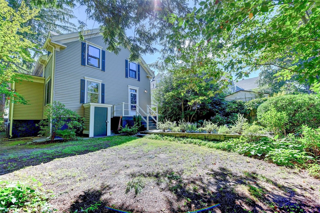 28 Creighton Street Providence, RI 02906 - Photo 45 of 48