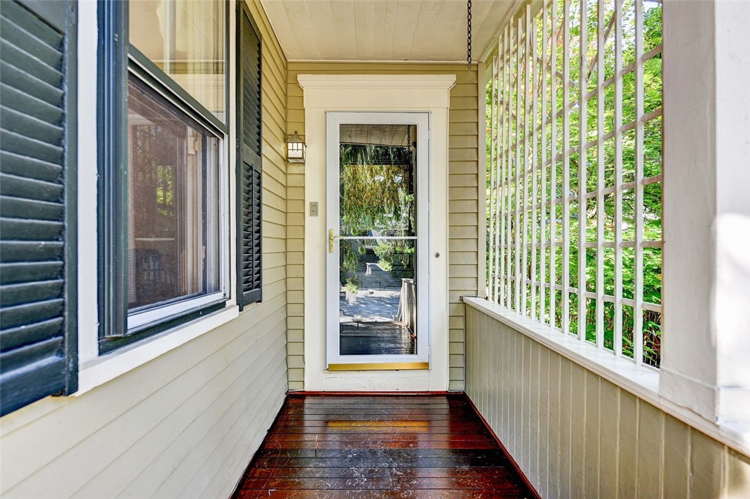 28 Creighton Street Providence, RI 02906 - Photo 5 of 48