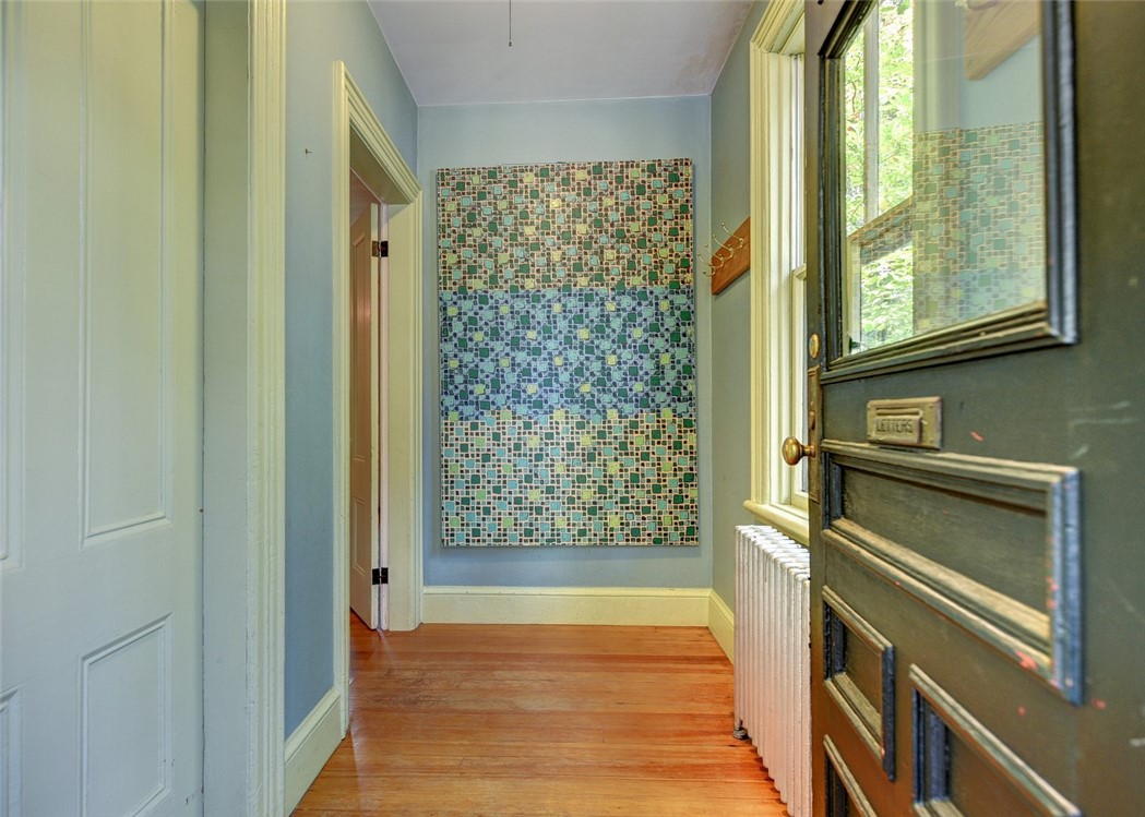 28 Creighton Street Providence, RI 02906 - Photo 6 of 48