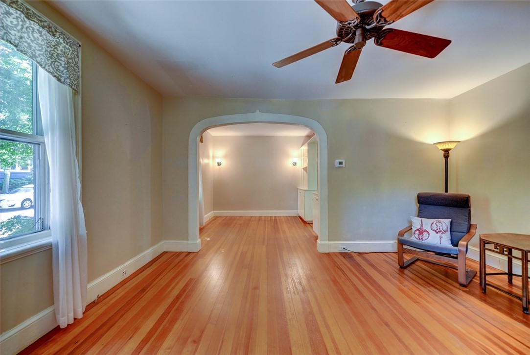 28 Creighton Street Providence, RI 02906 - Photo 9 of 48