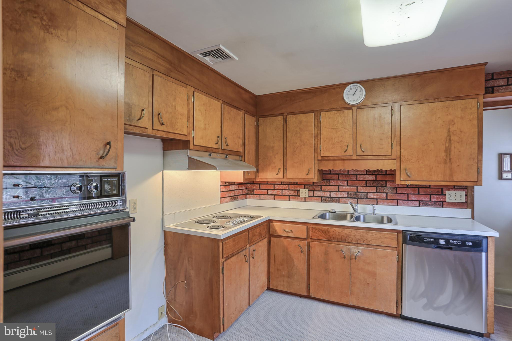 4502 Coventry Road Harrisburg, PA 17109 - Photo 12 of 33 Gallery Image 12