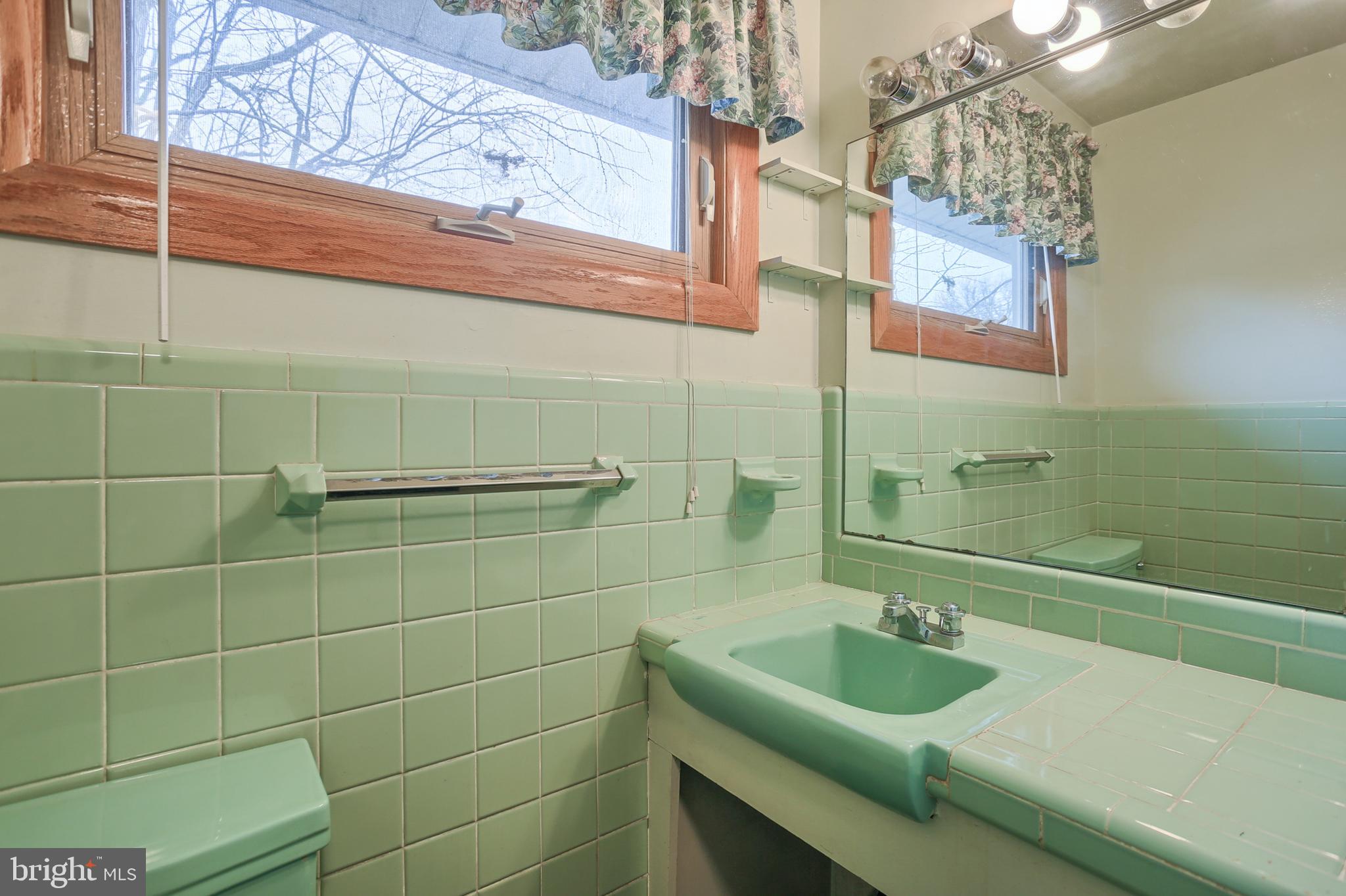 4502 Coventry Road Harrisburg, PA 17109 - Photo 18 of 33 Gallery Image 18