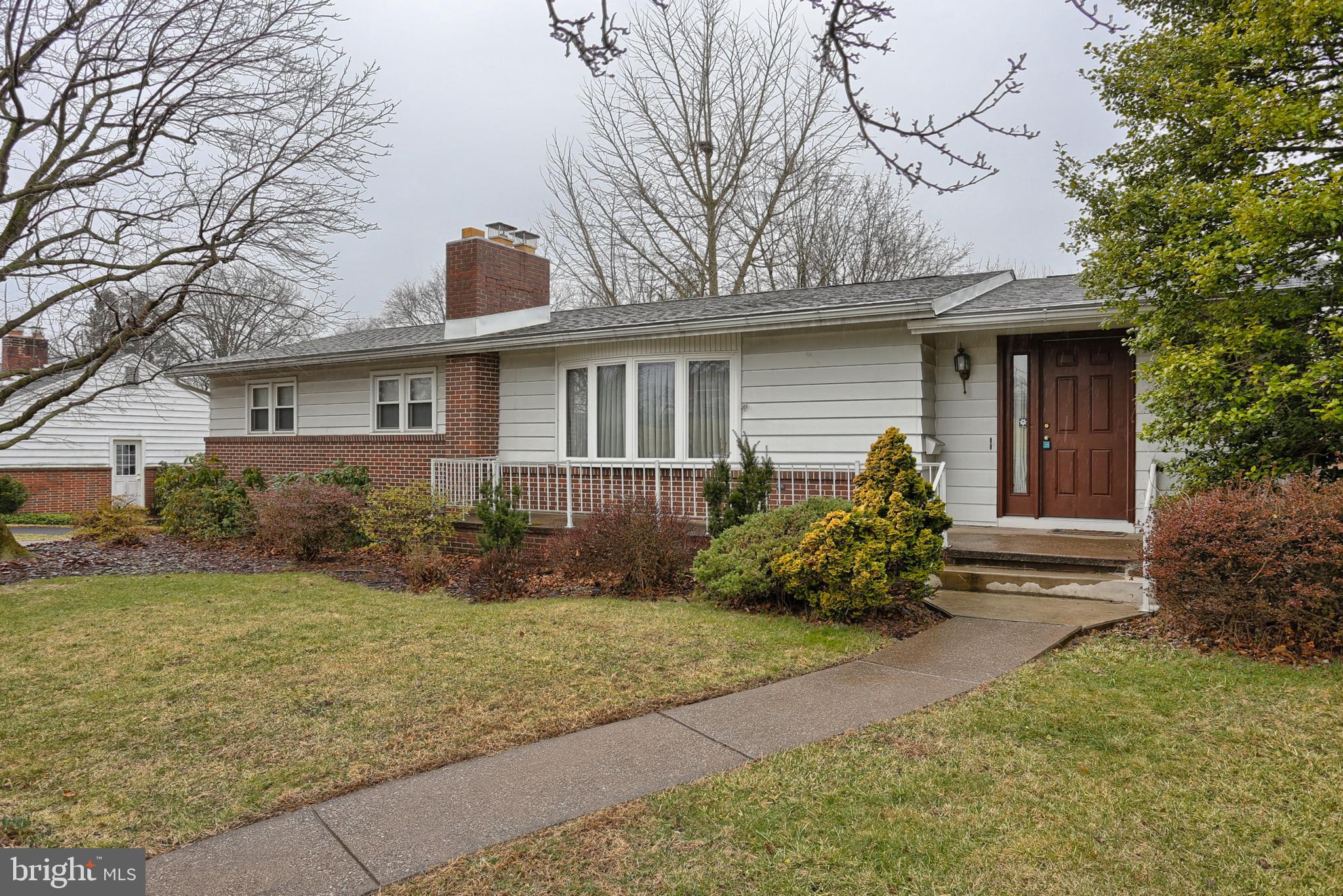 4502 Coventry Road Harrisburg, PA 17109 - Photo 3 of 33 Gallery Image 3
