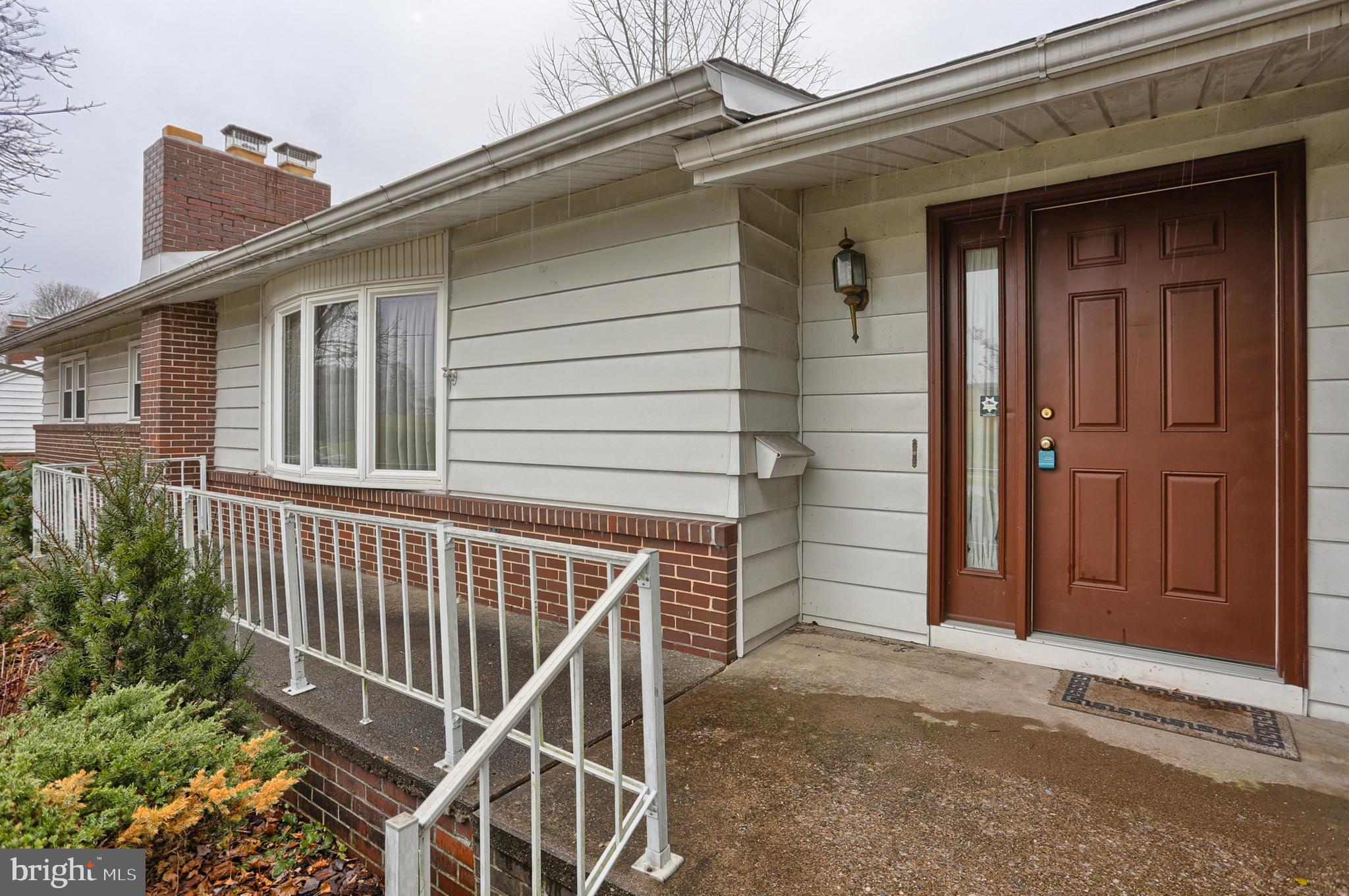 4502 Coventry Road Harrisburg, PA 17109 - Photo 5 of 33 Gallery Image 5