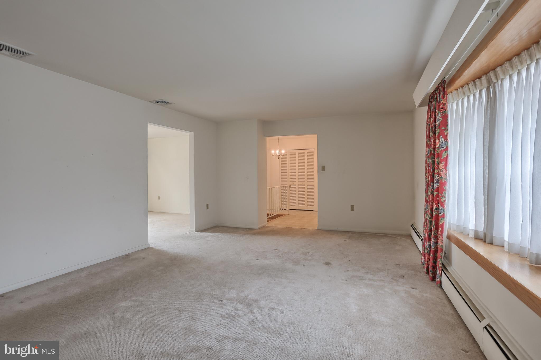 4502 Coventry Road Harrisburg, PA 17109 - Photo 8 of 33 Gallery Image 8