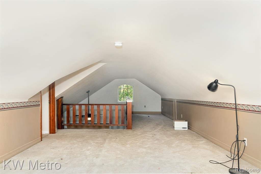 3462 Hazelton Avenue Rochester Hills, MI 48307 - Photo 35 of 44