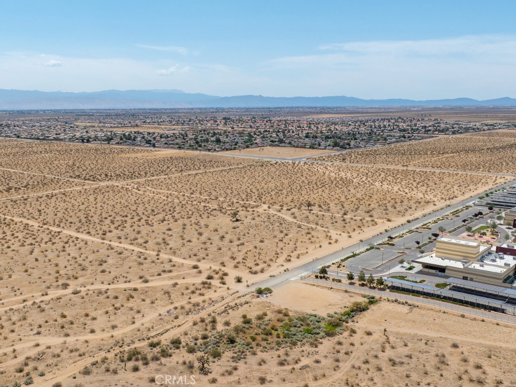 1 Joshua Road Adelanto, CA 92301 - Photo 4 of 20