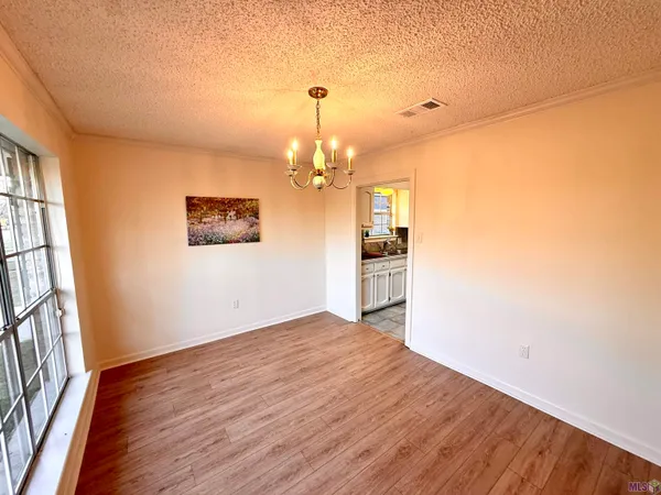 $1,950 | 1633 Brookhollow Drive, Baton Rouge, LA 70810