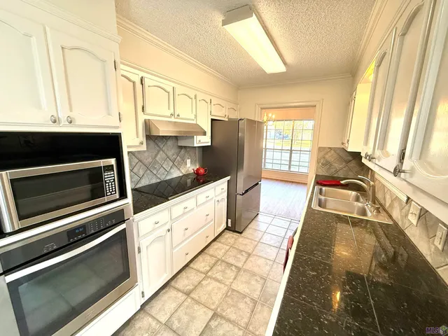 $2,000 | 1633 Brookhollow Drive, Baton Rouge, LA 70810