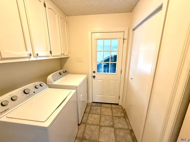 $2,000 | 1633 Brookhollow Drive, Baton Rouge, LA 70810