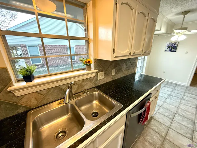 $2,000 | 1633 Brookhollow Drive, Baton Rouge, LA 70810