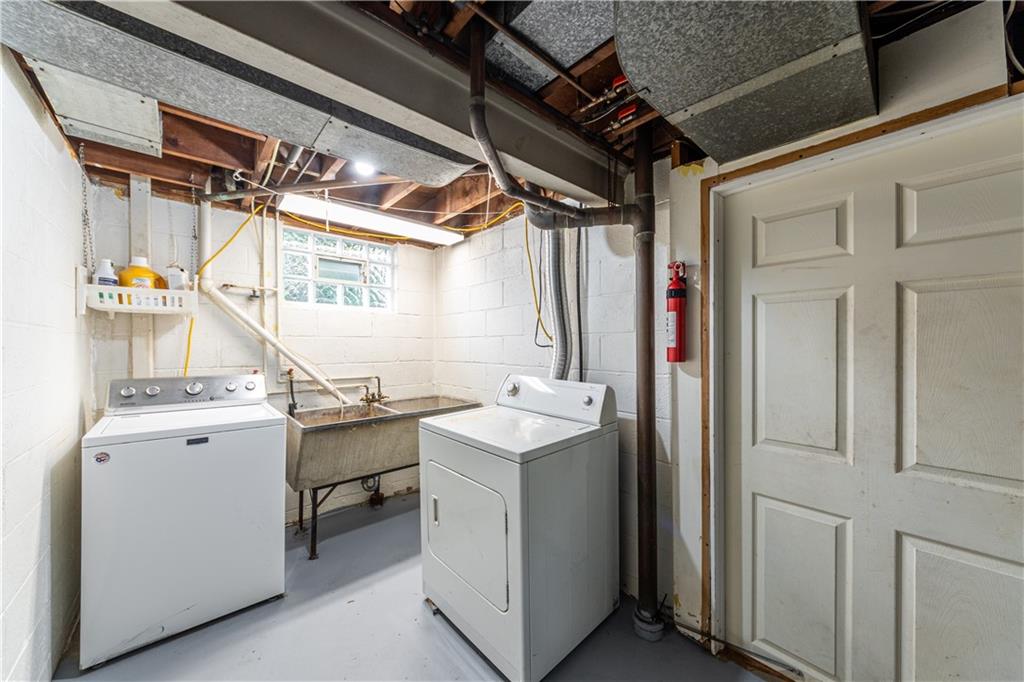 958 Rosalind Road Pittsburgh, PA 15237 - Photo 14 of 18 Gallery Image 14
