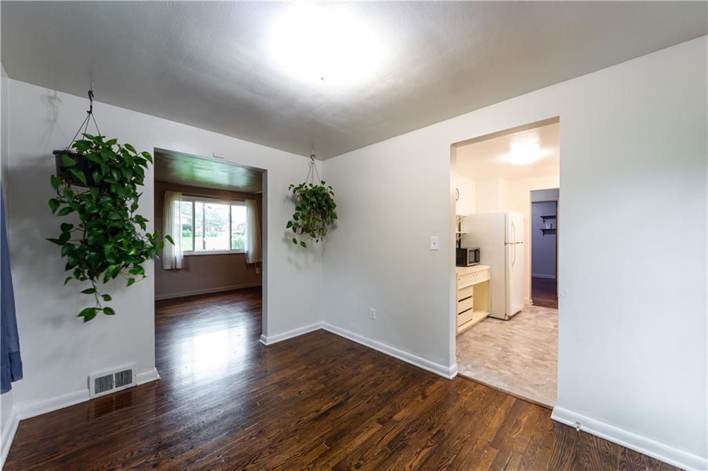 958 Rosalind Road Pittsburgh, PA 15237 - Photo 6 of 18 Gallery Image 6