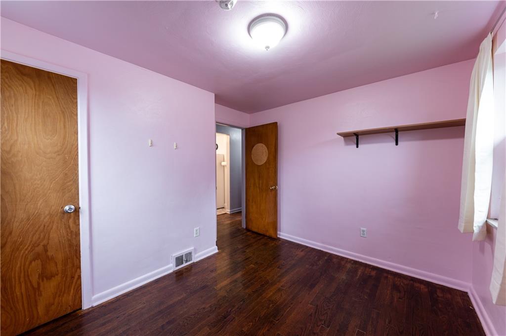 958 Rosalind Road Pittsburgh, PA 15237 - Photo 9 of 18 Gallery Image 9