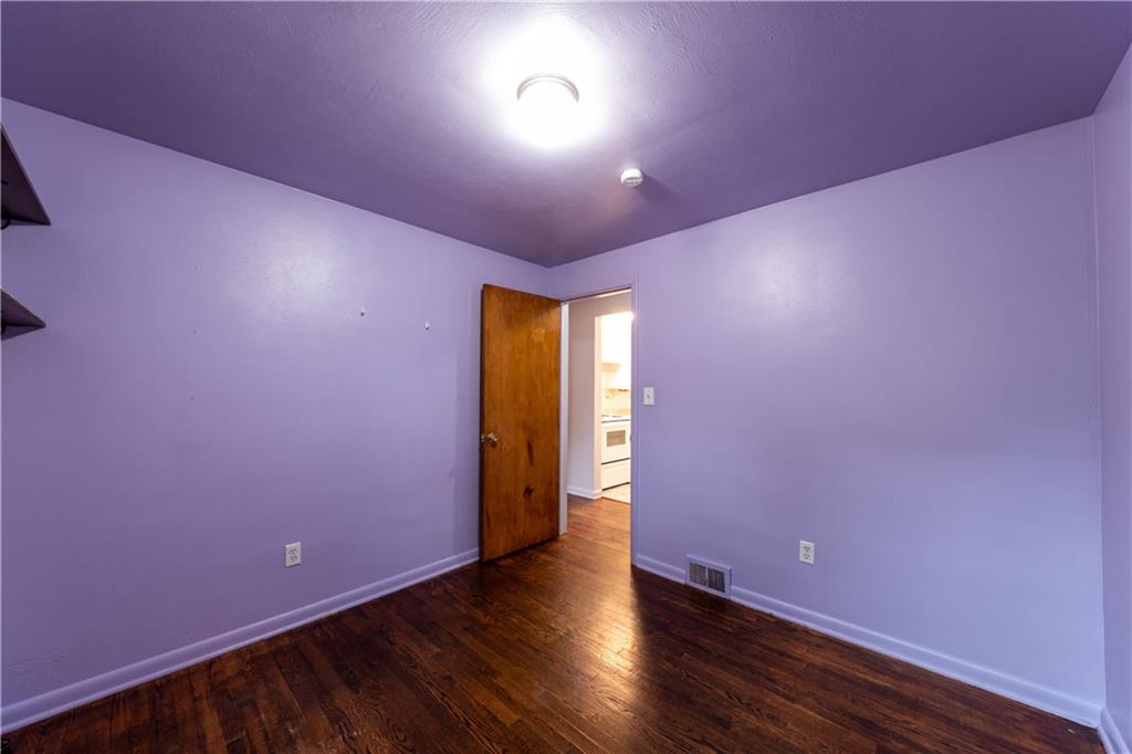 958 Rosalind Road Pittsburgh, PA 15237 - Photo 10 of 18 Gallery Image 10