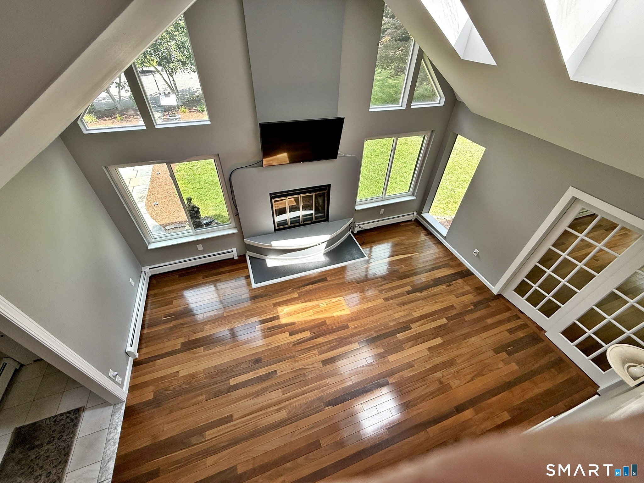 93 Pisgah Road Oxford, CT 06478 - Photo 4 of 24 Gallery Image 4