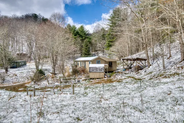 $500,000 | 292 Crow Lane, Burnsville, NC 28714