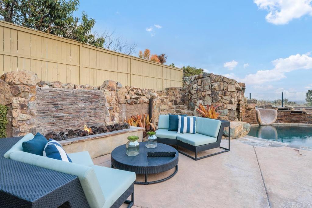 7627 Circulo Sequoia Carlsbad, CA 92009 - Photo 28 of 72