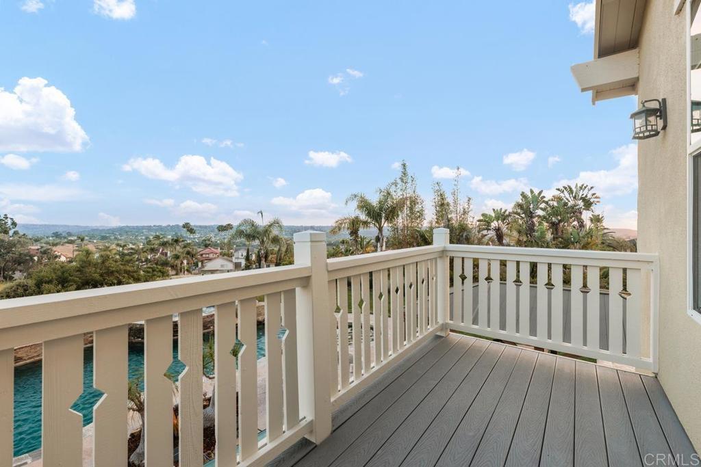 7627 Circulo Sequoia Carlsbad, CA 92009 - Photo 38 of 72