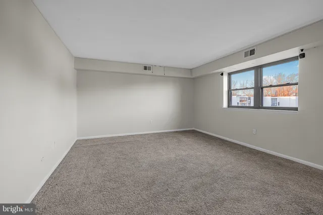 $1,800 | 64 Welsh Tract Road, Unit C311, Newark, DE 19713