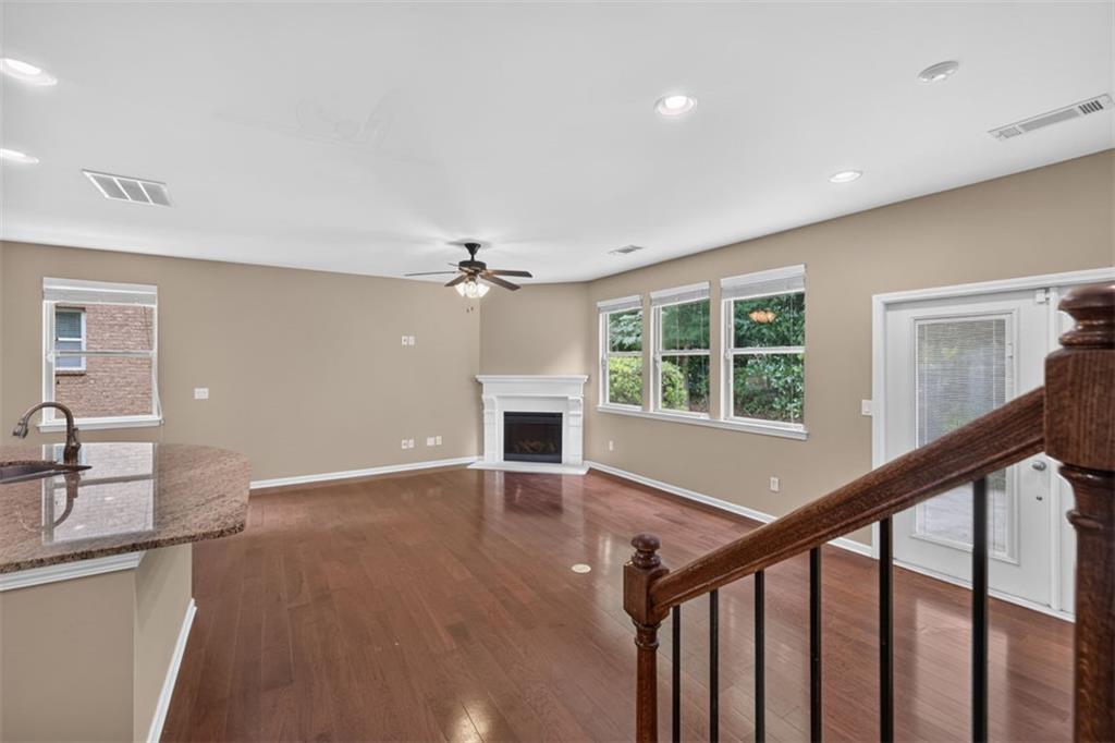 1572 Lenox Overlook Road Atlanta, GA 30329 - Photo 8 of 44