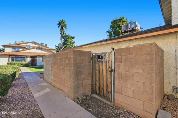 $845,000 | 860 East Brown Road, Unit 29, Mesa, AZ 85203