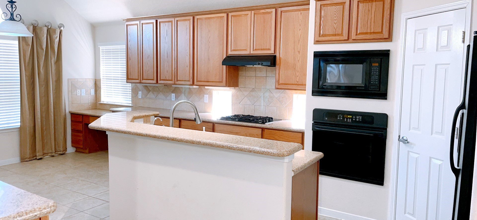 2910 Sandleigh Drive Spring, TX 77388 - Photo 10 of 25