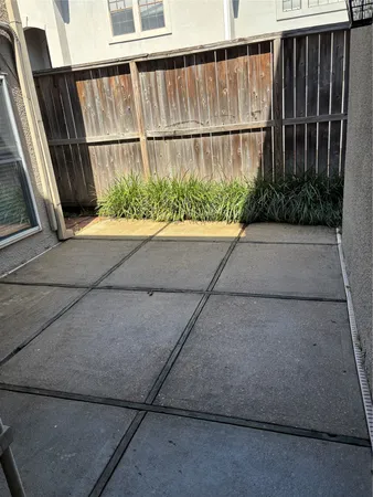 $3,200 | 6008 Inwood Drive, Houston, TX 77057