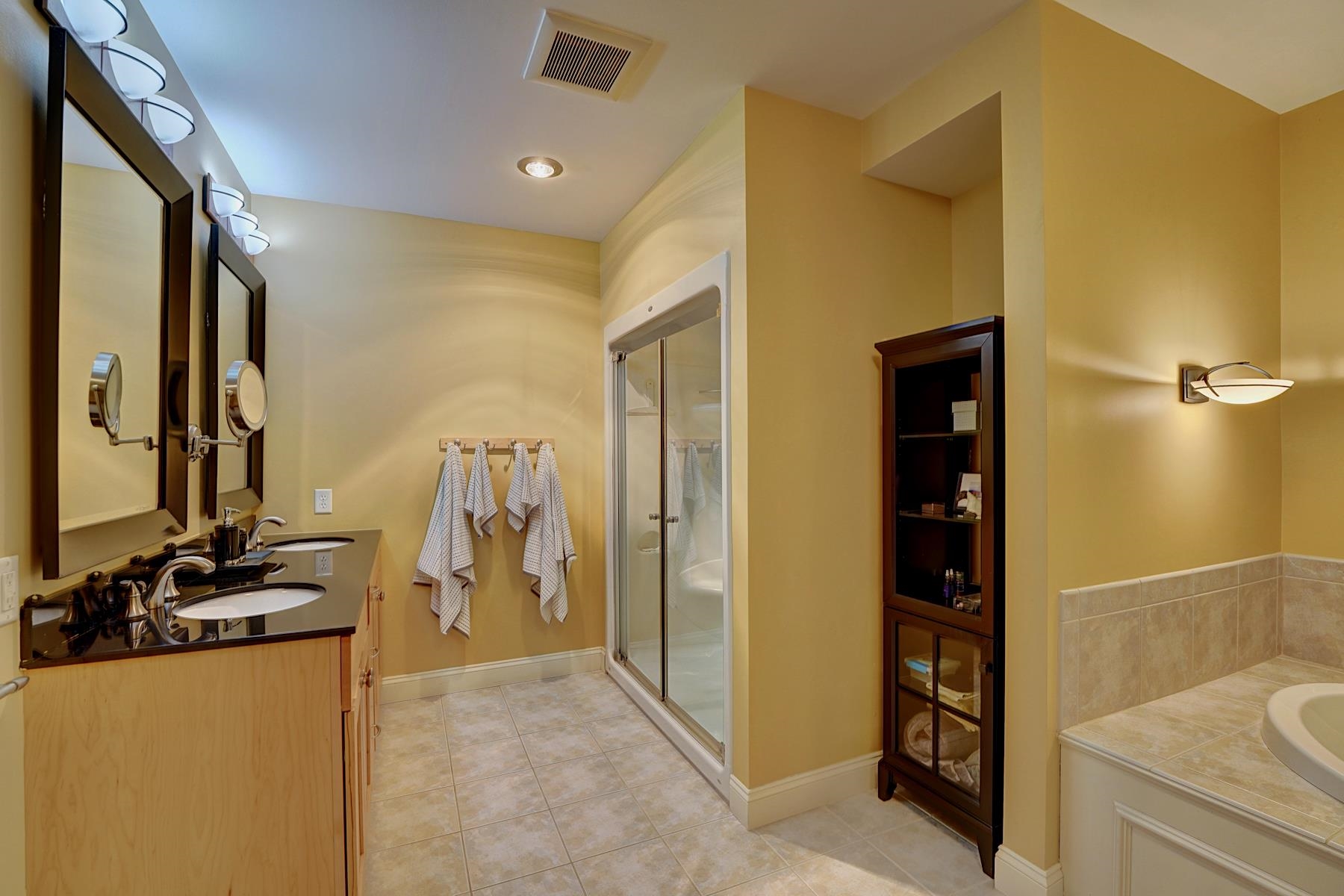 100 Shepard's Cove Road, Unit H301 Kittery, ME 03904 - Photo 20 of 41