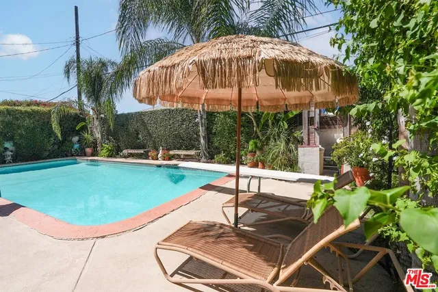 $899,000 | 17649 Lemay Street, Lake Balboa, CA 91406