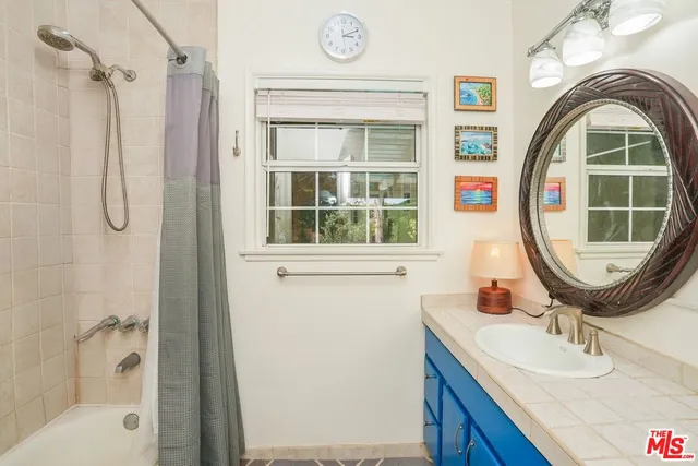 $899,000 | 17649 Lemay Street, Lake Balboa, CA 91406