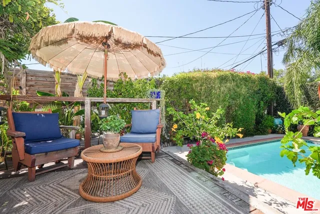 $899,000 | 17649 Lemay Street, Lake Balboa, CA 91406