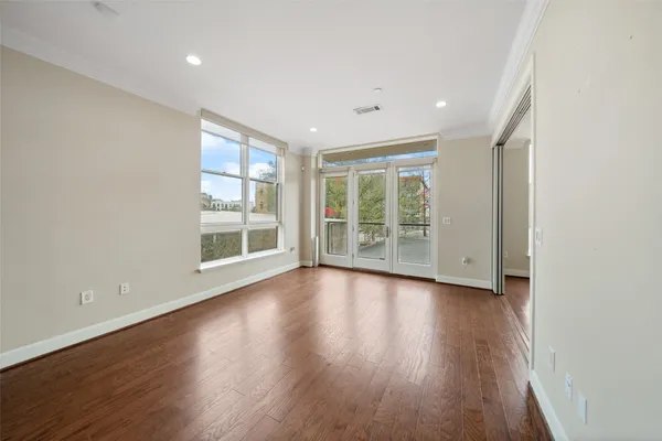 $2,200 | 1419 Montrose Boulevard, Unit 202, Houston, TX 77019