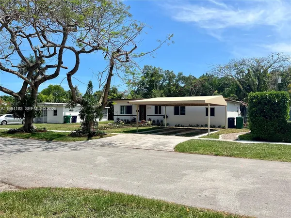 $7,500 | 5970 Southwest 46th Street, Unit 5970, Miami, FL 33155