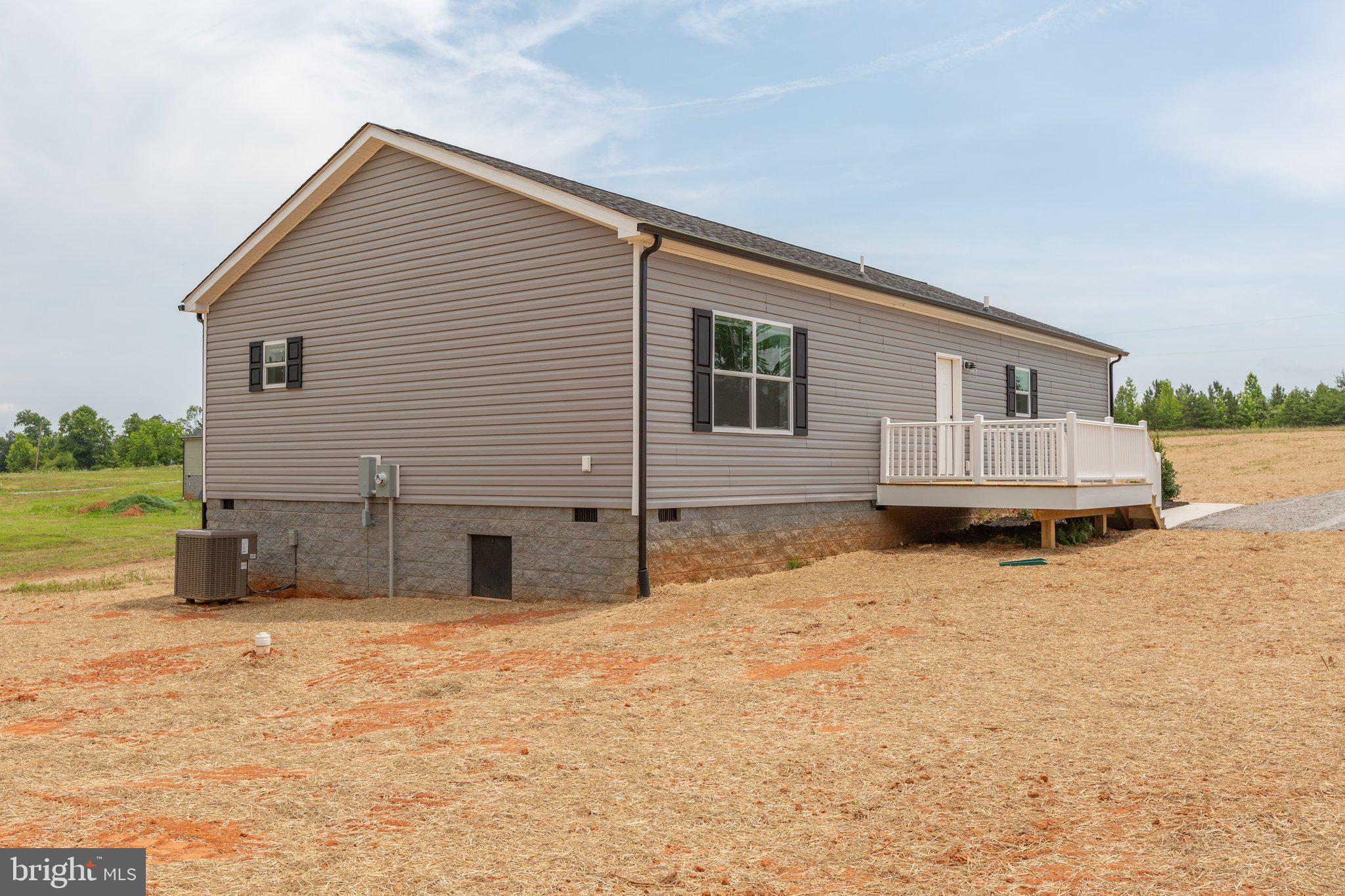 967 Levi Road Green Bay, VA 23942 - Photo 35 of 39 a view of a house with a yard