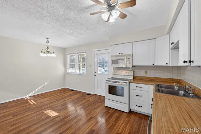 $159,900 | 2809 Mayer Drive, Unit 2809, St. Charles, MO 63301