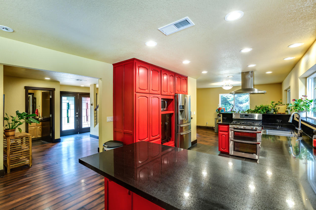 5028 South Quarry Road Bayside, CA 95524 - Photo 60 of 79 22