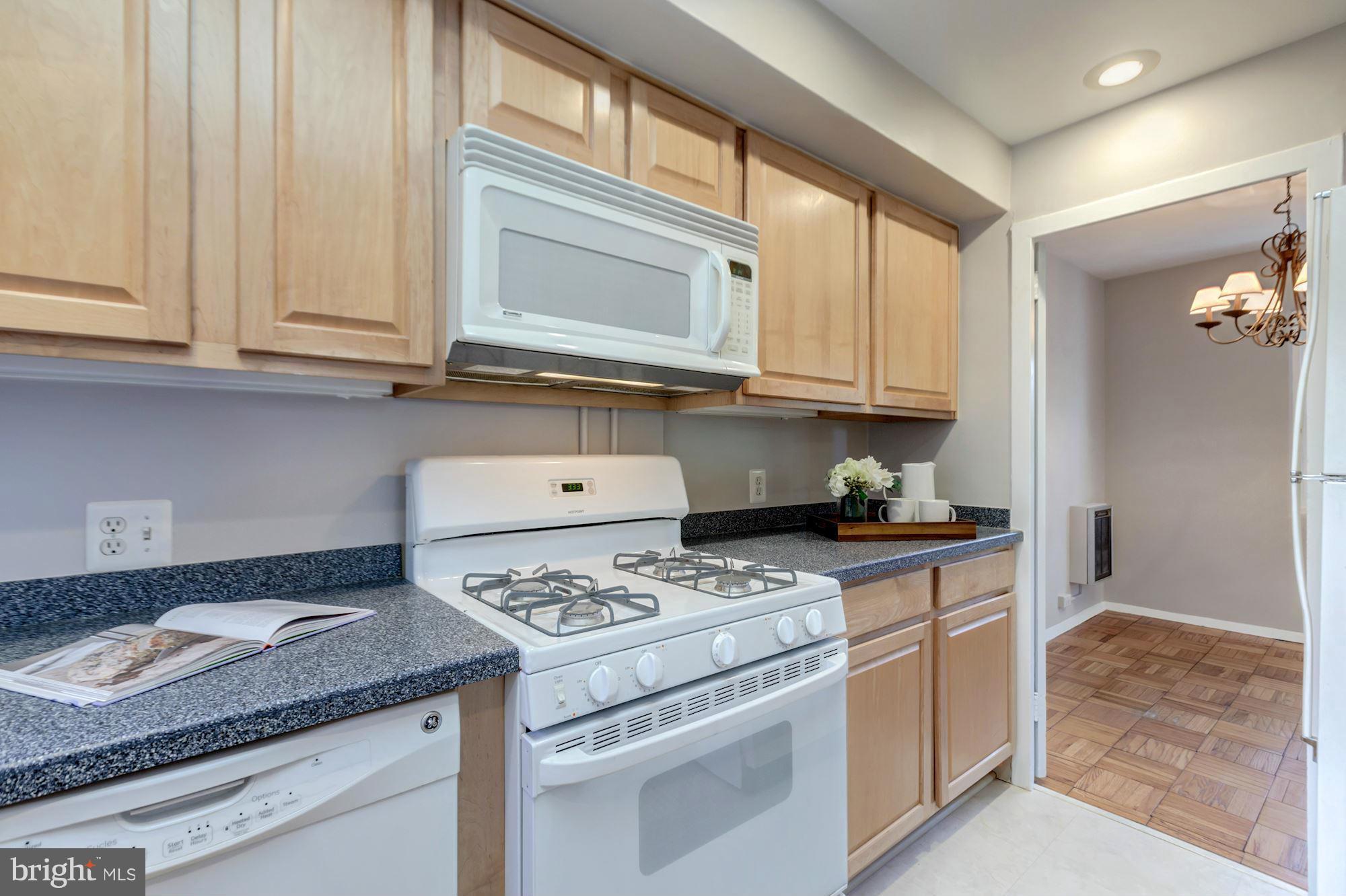 3440 Gunston Road Alexandria, VA 22302 - Photo 13 of 25 Kitchen