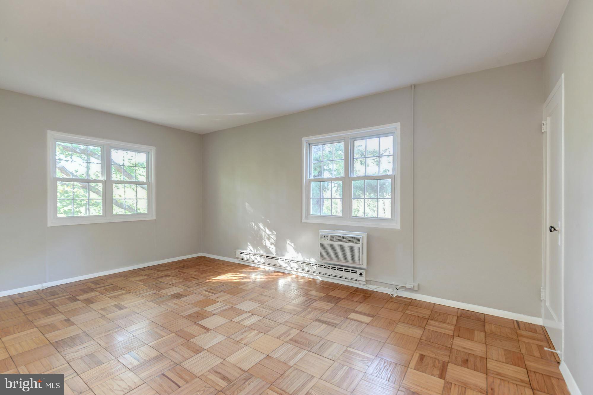 3440 Gunston Road Alexandria, VA 22302 - Photo 16 of 25 Bedroom (Master)