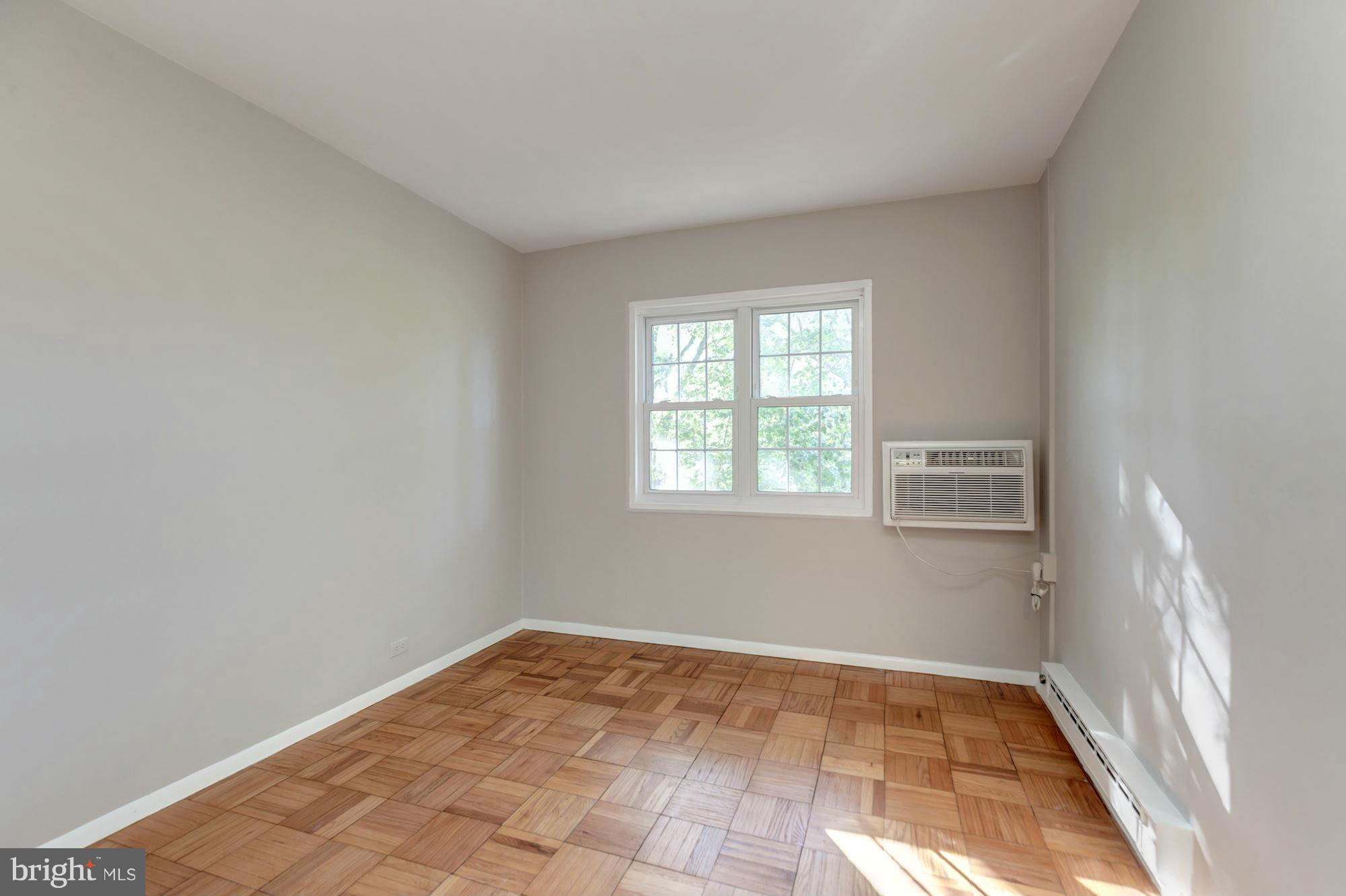 3440 Gunston Road Alexandria, VA 22302 - Photo 18 of 25 Bedroom