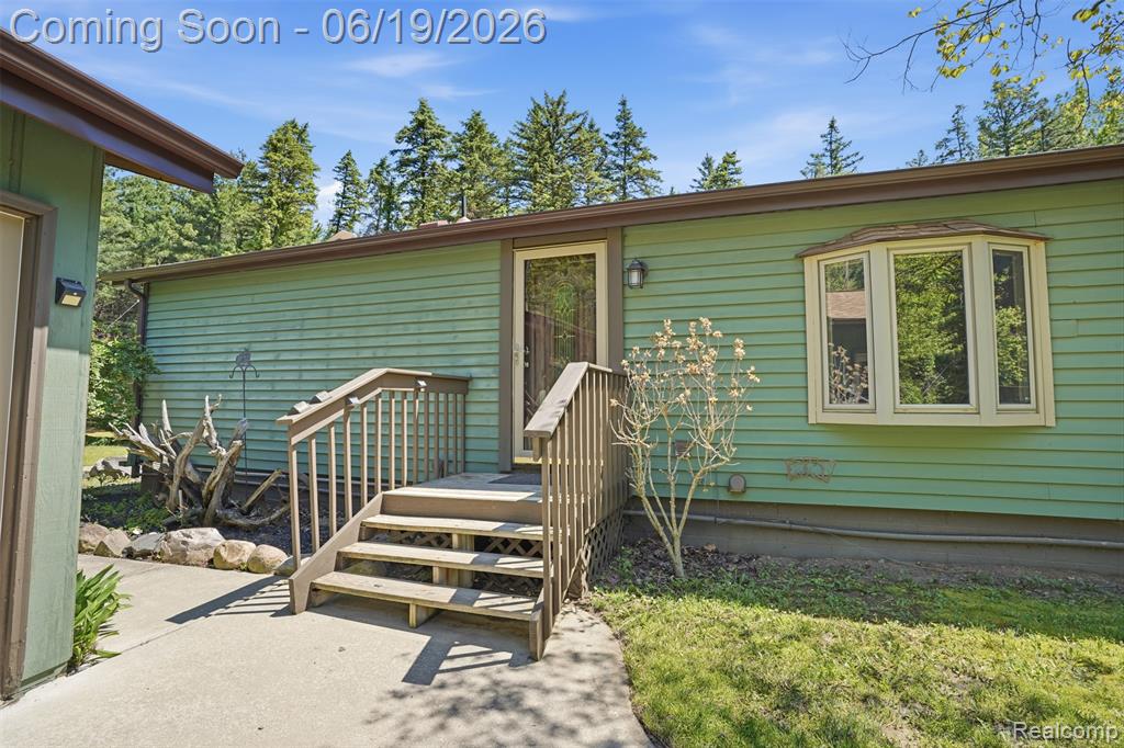 3167 Roods Lake Road Lapeer, MI 48446 - Photo 23 of 38